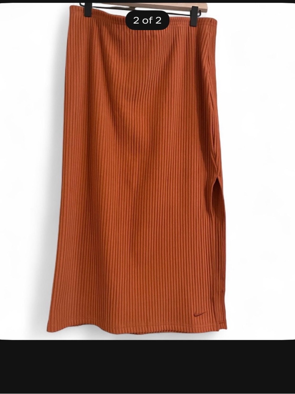 Nike Ribbed Midi Skirt in Rust